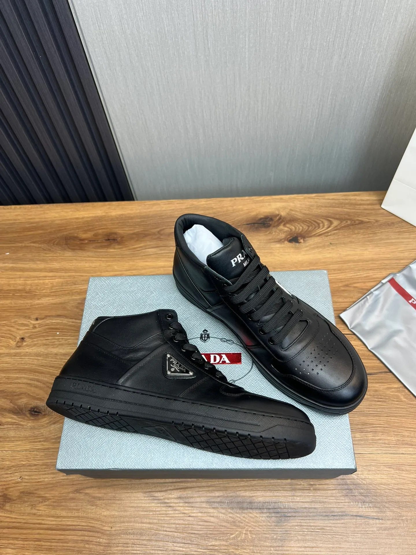 Men's shoes 💰620💰 [PRADA] Autumn and winter hot sale 🔥High quality shipment ✔️Original cowhide + cowhide lining, 1🆚1 replica, original sole, 38-45 (45 customized, non-refundable)